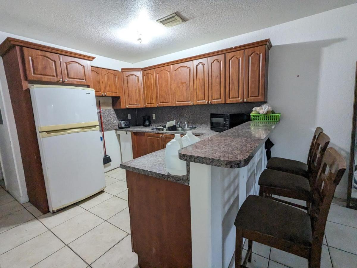 Miami Shores Milusolホステル エクステリア 写真