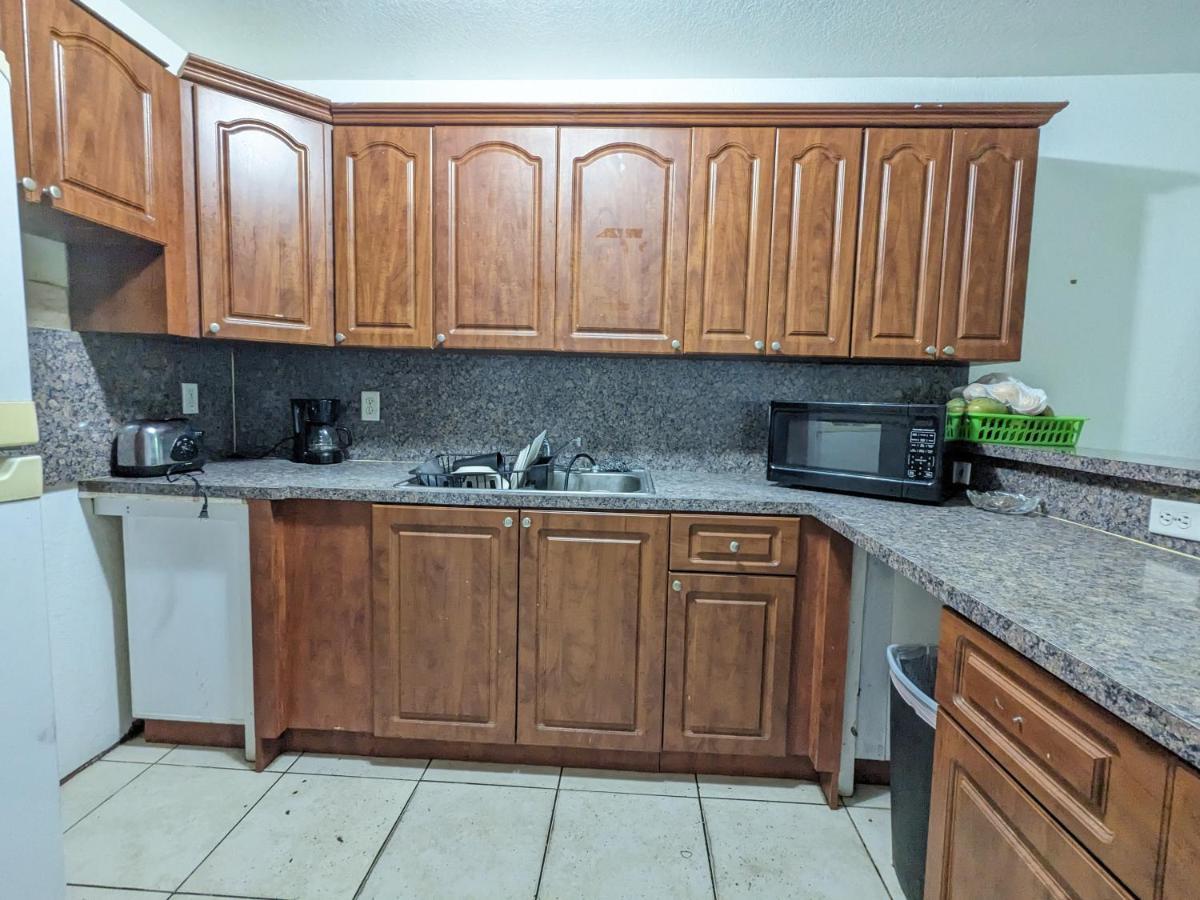 Miami Shores Milusolホステル エクステリア 写真